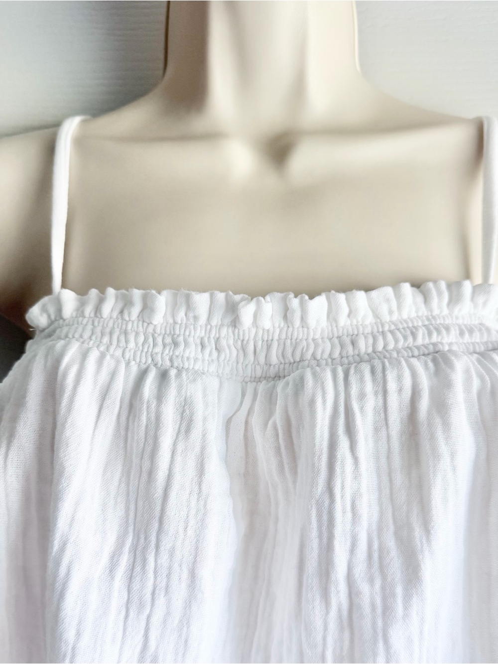 Old Navy Square Neck Crinkle Gauze Knit Top - Picture 3 of 7